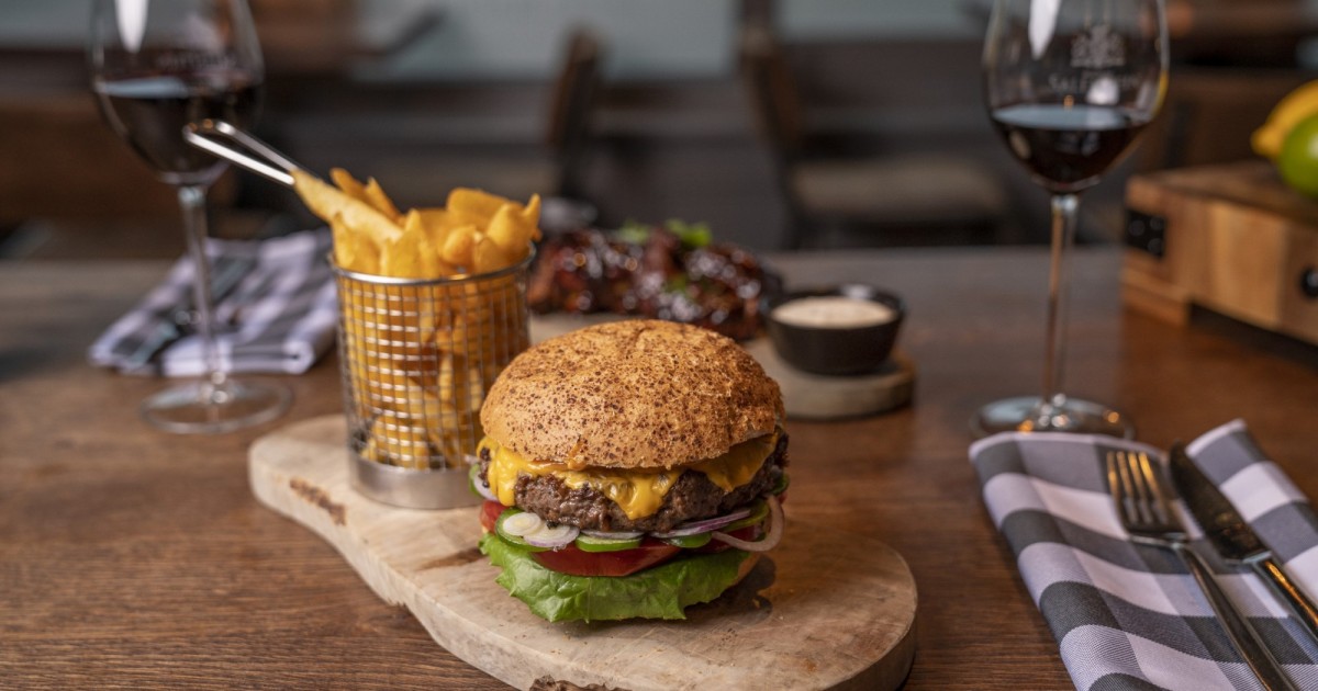 (c) Meatclubdenhelder.nl